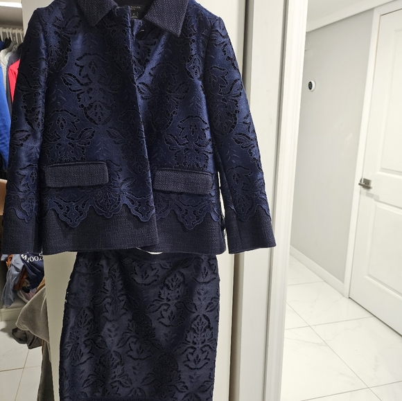 JACKET AND Skirt - Picture 4 of 6